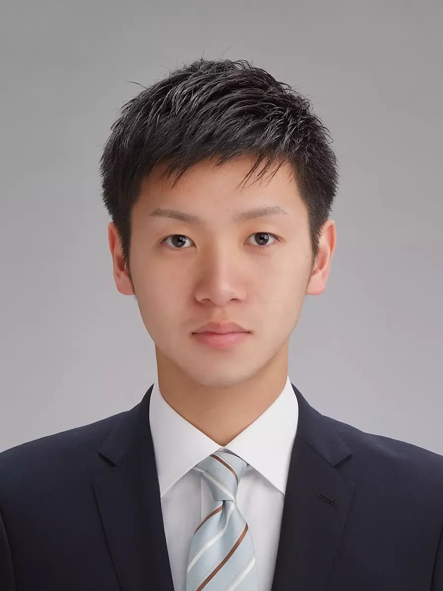 証明写真の撮影例｜しょうらく写真館